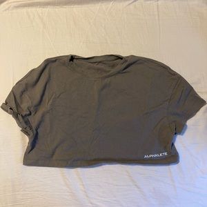 Alphalete- Heavy Cotton Dropped Shoulder Crop - Concrete